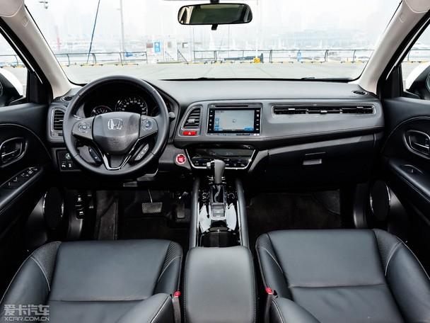 日韩小型SUV对决 广本缤智对比现代ix25