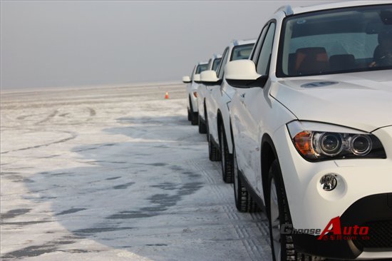 冰上芭蕾 体验bmw x1冬季驾驶培训