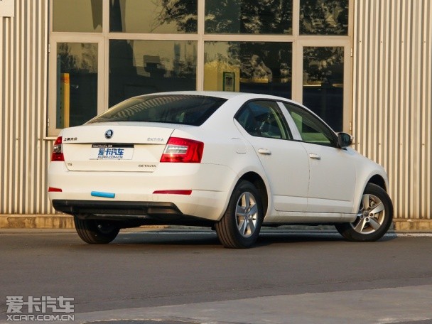 曝上海大众斯柯达新明锐谍照 明年发布