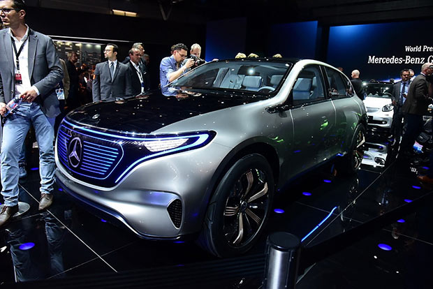 蓝色的灯是啥车 6DC08EAA8229421B9E439E6744159070.jpg