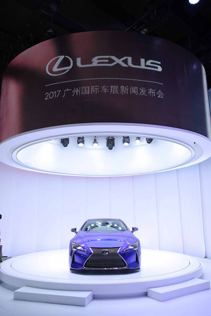 LEXUS雷克萨斯携全新LS、全新LC亮相2017广州车展