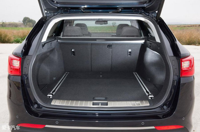 起亚K5旅行版发布 将现身3月日内瓦车展 起亚K5旅行版发布 将现身3月日内瓦车展