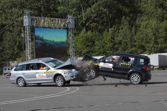 汽车安全再次验证 斯柯达布拉格测试