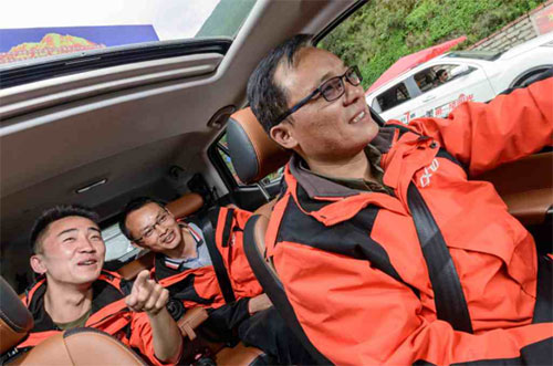 万里长城岂是一日之功