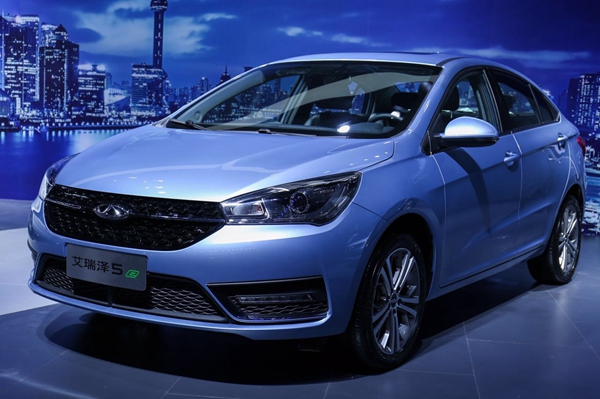 续航最长电动轿车亮相上海车展 奇瑞新能源献