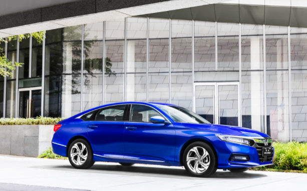 車市“網(wǎng)紅”：第十代雅閣連續(xù)三季度銷冠、各種獎(jiǎng)項(xiàng)不斷