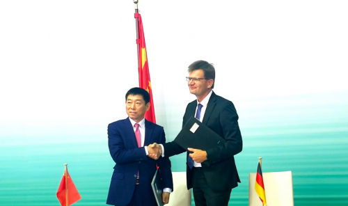 联合研发 中国制造 服务全球 光束汽车正开启中外合资新时代