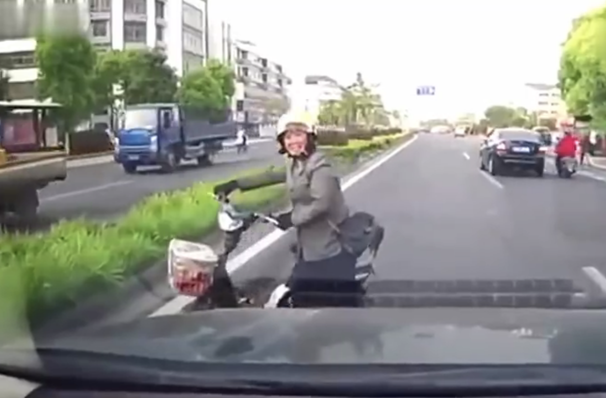 1551665554472431.png 图片3.png