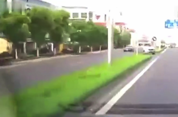 1551665526825491.png 图片1.png