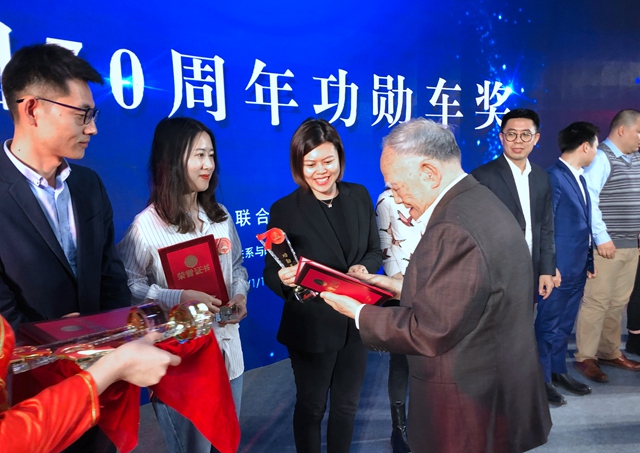 品牌传播软实力 汽车市场硬支撑