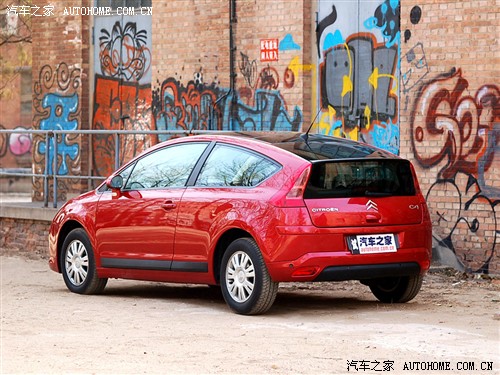 汽车之家 雪铁龙 c4系列 1.6 轿跑天窗豪华