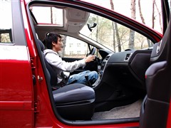 汽车之家 东风标致 标致307 两厢1.6手动雅致版