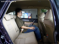 ⳵һúã2·ǰSUV