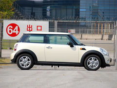 个性小车你选谁 全新奥迪A1对比MINI