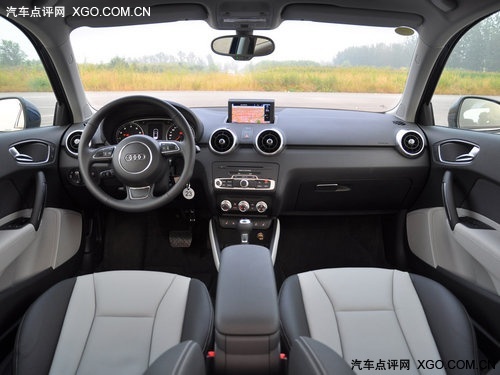 个性小车你选谁 全新奥迪A1对比MINI