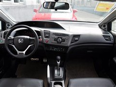 明星级运动家轿?新老款思域详细对比