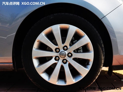 Ӣ��XT�Ա���һ����� �۸�ռ����