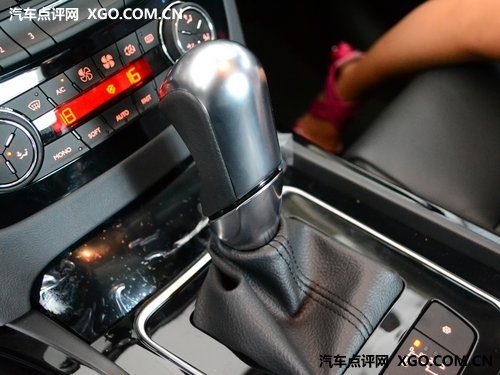 20万运动中级车 致胜对比东风标致508