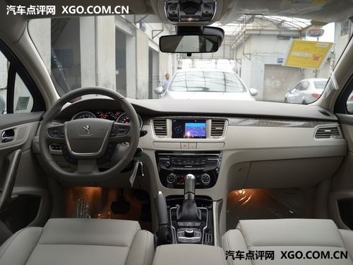 20万运动中级车 致胜对比东风标致508