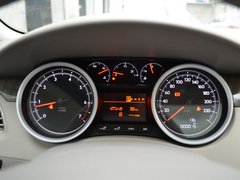 20万运动中级车 致胜对比东风标致508