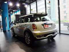 ��������� �����п���MINI COOPER S