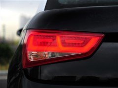 �׺��˶��������ſɰ� �µ�A1�Ա�MINI