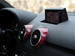 �׺��˶��������ſɰ� �µ�A1�Ա�MINI