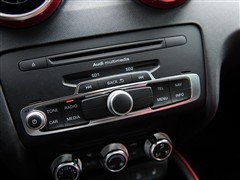 �׺��˶��������ſɰ� �µ�A1�Ա�MINI