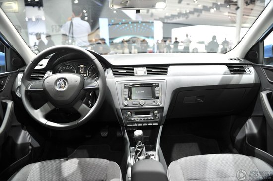 ���賵չ�����뻪�³���� ѩ����C4L����