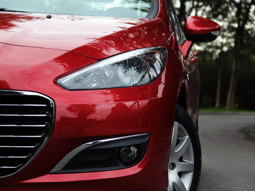 �������  308 2.0 AT
