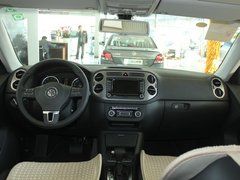 上海大众 途观 2.0TSI AT 中控台整体