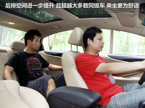 北京现代 第八代索纳塔 2.4 TOP AT