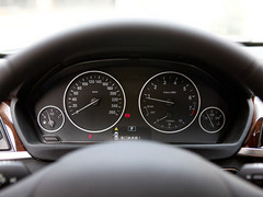 ��ͷ���β ��˾�ԽVS�µ�A4L/����3ϵ