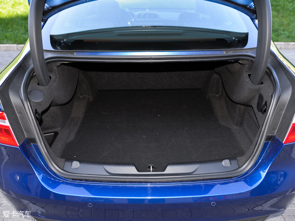 捷豹2015款捷豹XE 捷豹2015款捷豹XE