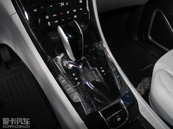 ǽ20147 SUV