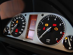 ֮ ڱ B 200 