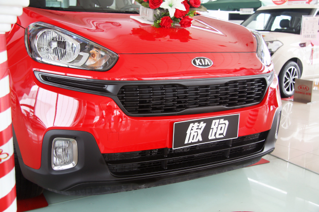 起亚KX3傲跑 1.6L手动两驱GLS实拍