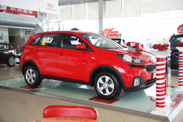 起亚KX3傲跑 1.6L手动两驱GLS实拍