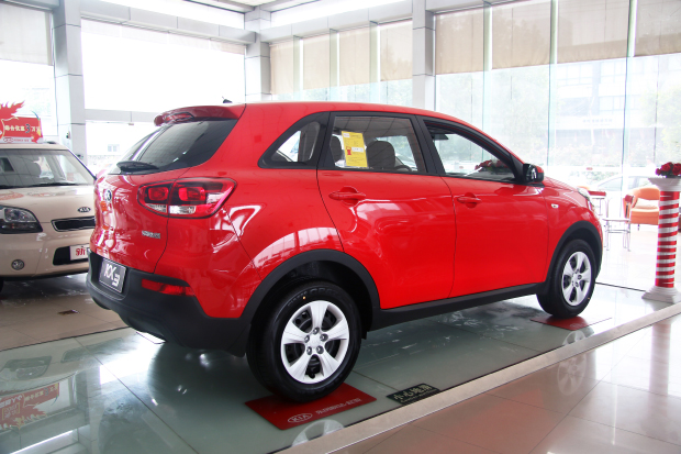 起亚KX3傲跑 1.6L手动两驱GLS实拍