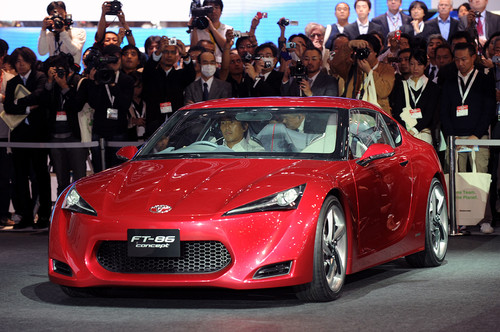 2011ĩͶ FT-86೵չ