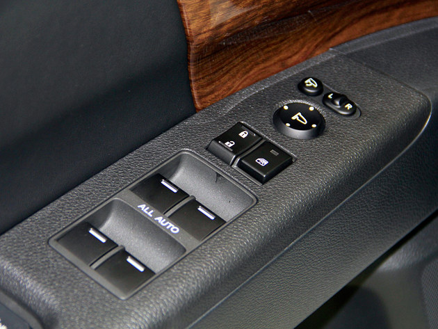 ��ѡ������ ���������°µ�������ָ��