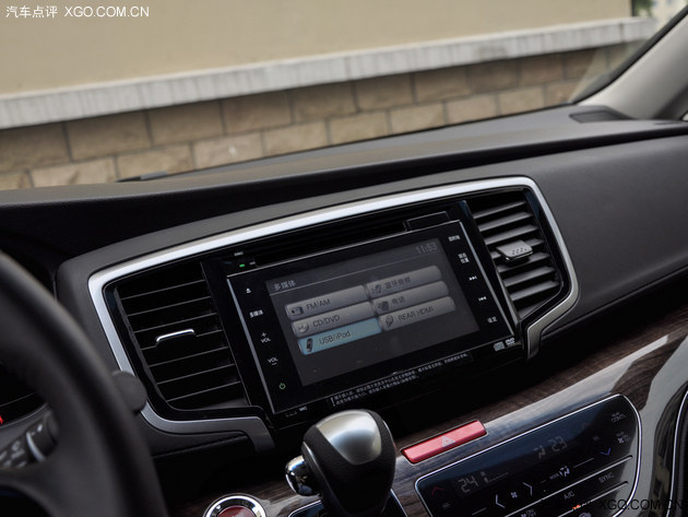 ��ѡ������ ���������°µ�������ָ��