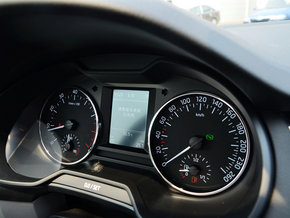 ˹´  1.6L Զ