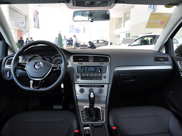 一汽-大众  1.4TSI 自动 中控台整体