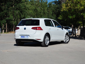 一汽-大众  1.4TSI 自动 车辆右侧尾部视角