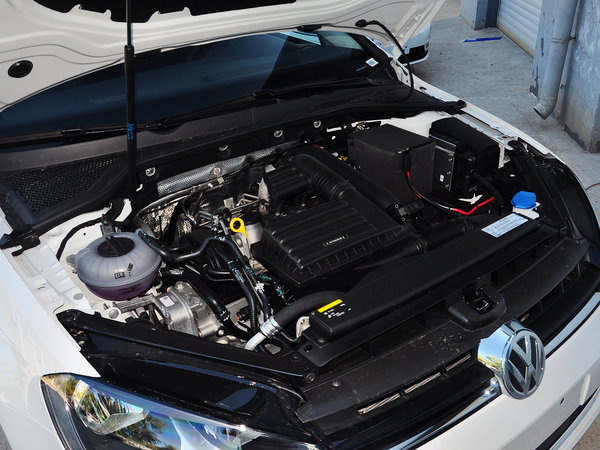 一汽-大众  1.4TSI 自动 发动机主体特写