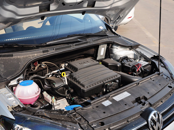 һ-  1.6L Զ д