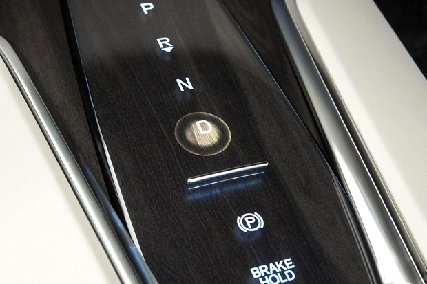 剑走偏锋 本田欲将氢燃料电池汽车大批量产