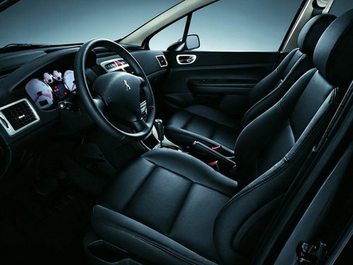 东风标致 新307三厢 2010款