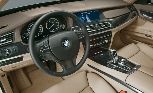 㹻 Լ±750i